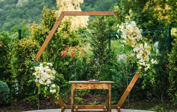Five Fresh Ways to Use Backdrop Stands in Your Event Decoration