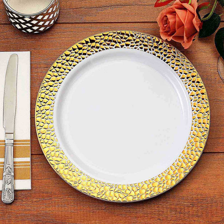 Disposable White Plastic Dinner Plates 10 Inch Hammered Design And Gold Rim