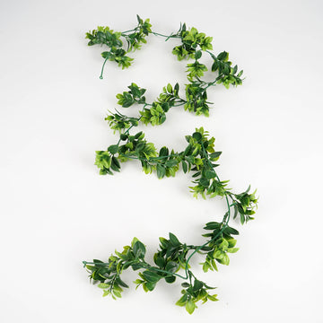 Versatile and Durable Artificial Leaf Garland for Any Occasion