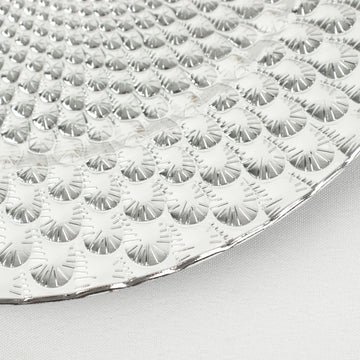 Stunning Silver Peacock Pattern Plastic Charger Plates for a Touch of Luxury