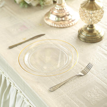 Très Chic Gold Rim Clear Plastic Dinner Plates: The Perfect Event Décor