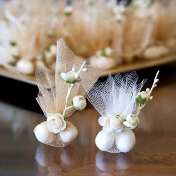 Enhance Your Wedding Favors with Scalloped Organza Circles