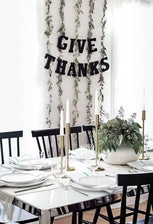 4 Easy Thanksgiving Setups to Feed Your Eyes
