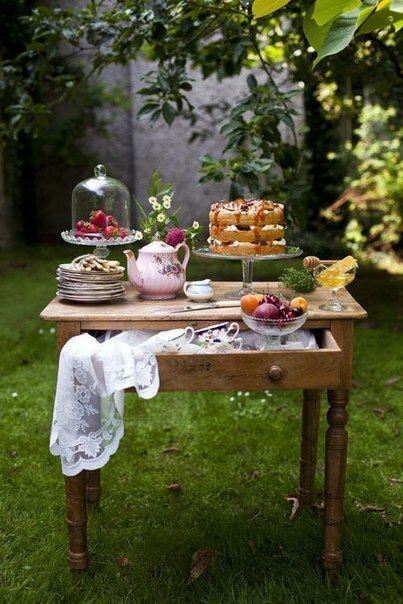 5 Tricks to Assemble a Tantalizing Easter Setup