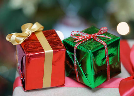 Oh, Christmas? Check Out These Easy Gift-Wrapping Ideas from eFavormart!