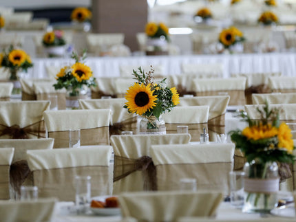 What Colors Go With Sunflowers For A Wedding?