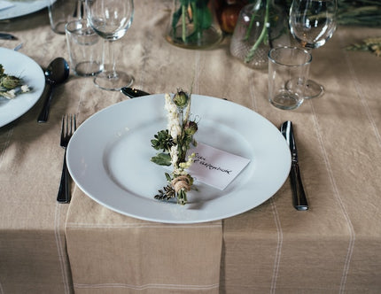 Tablescape idea for a winter wedding