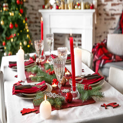 Five Festive Christmas Tablescapes To Keep Your Spirits Bright!