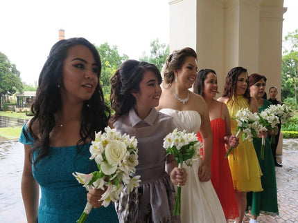 What Colors Should You Not Wear To A Wedding?