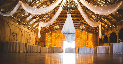 Fall In Love: Expert Tips For Stunning Fall Wedding Backdrop Ideas