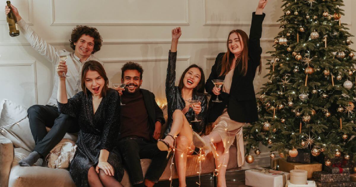 Fascinating Ideas To Throw the Perfect New Year's Eve Party