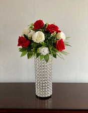 Floral Glamour Unleashed: DIY Luxe Centerpieces for Any Occasion