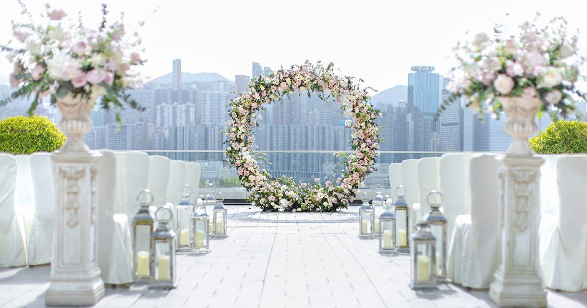 How Do I Choose A Wedding Backdrop? | eFavormart