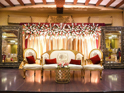 How Can I Decorate My Marriage Hall?