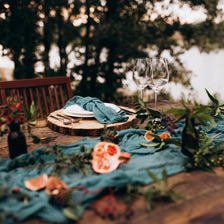 Outdoor Thanksgiving Decorations for a Memorable Feast