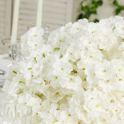 White floral arrangement for elegant decor