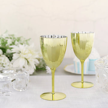 Elegant Gold Plastic Wine Glasses for Stylish Events