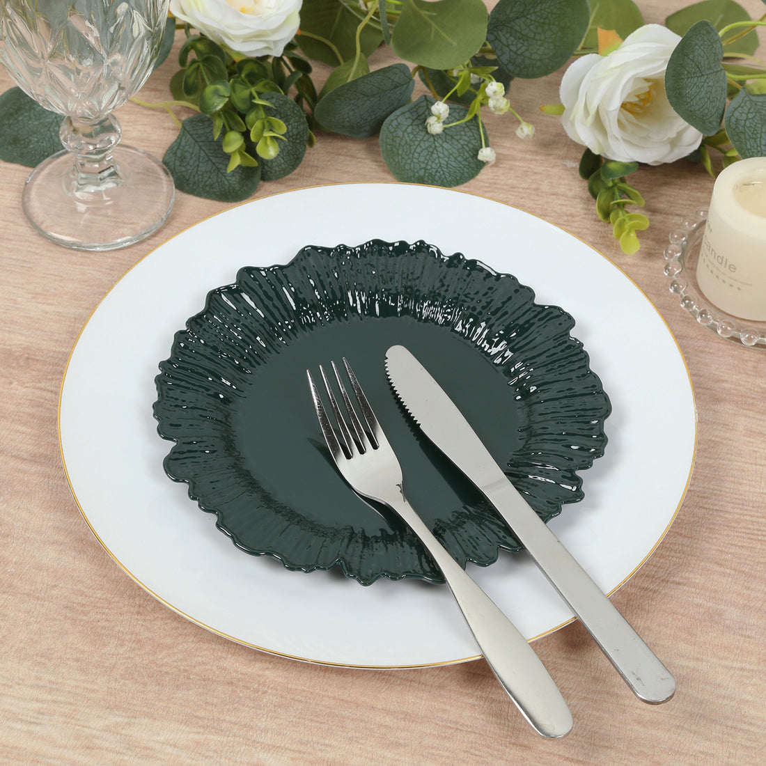 20-Pack Hunter Reef Design Plastic Plates 7