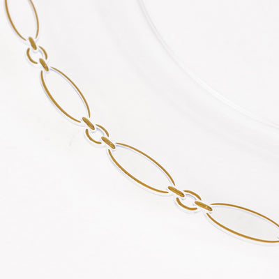 Elegant gold and white chain link pattern on a clean background