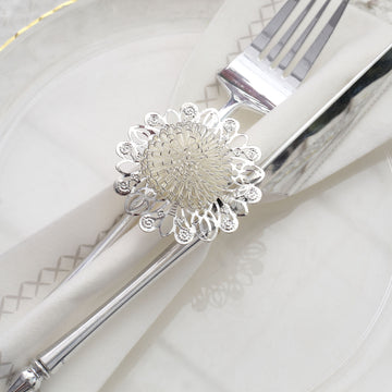 4 Pack Elegant Silver Metal Daisy Flower Napkin Rings, Floral Serviette Buckle Napkin Holders 2"