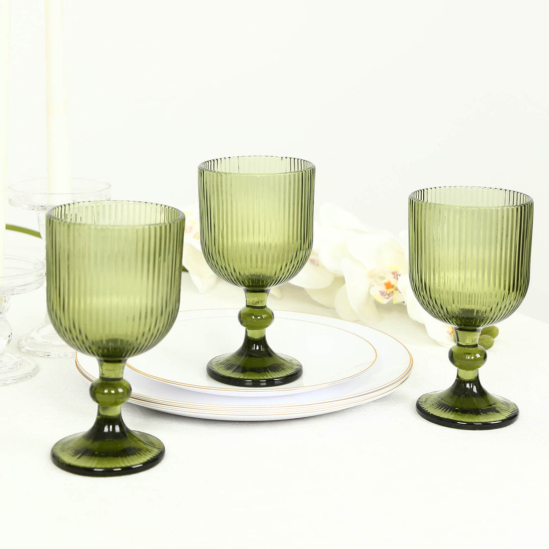 Green ribbed glass goblet set with vintage stemware design