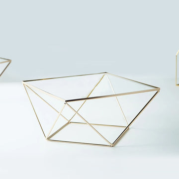 Versatile and Stylish Gold Metal Geometric Cake Stand for All Occasions