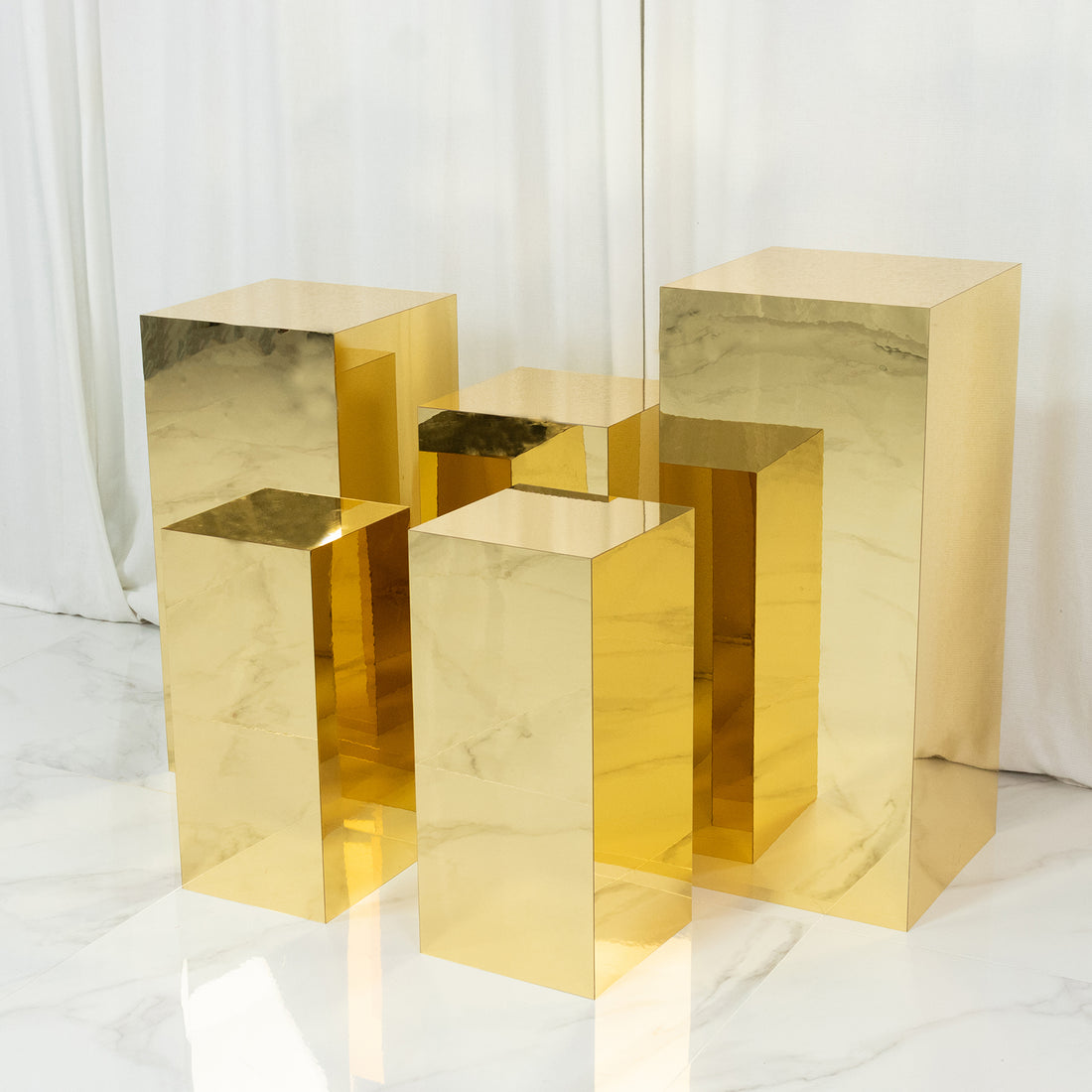 Set of 5 Acrylic Pedestal Risers Gold Mirror | eFavormart