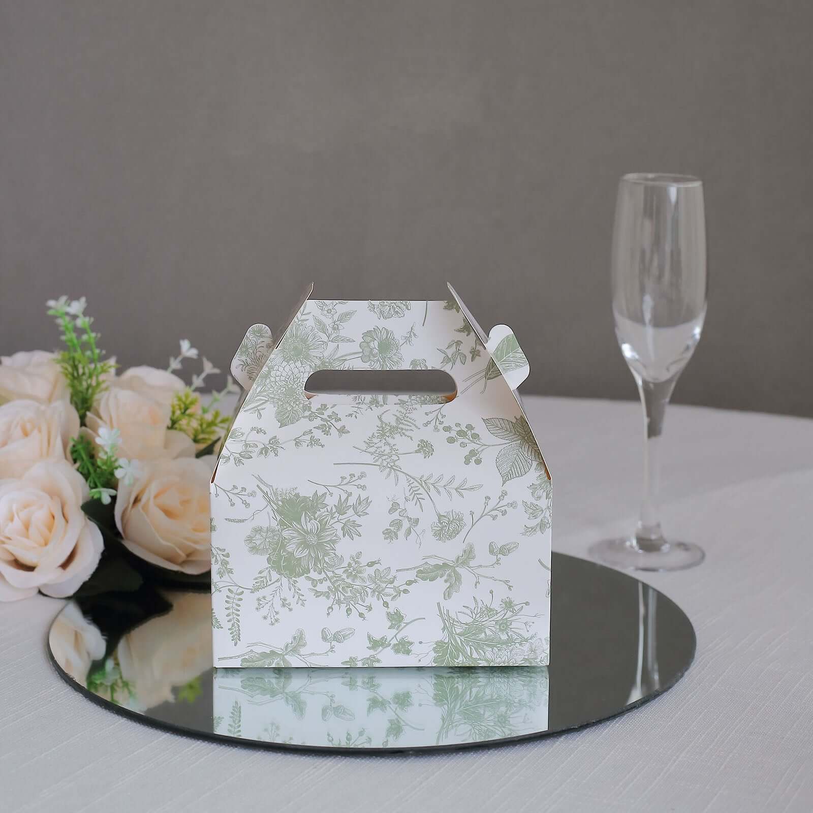 25Pack White & Sage Green Favor Boxes