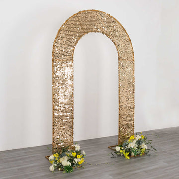 <strong>Shimmering Fitted Sequin Backdrop Cover</strong>