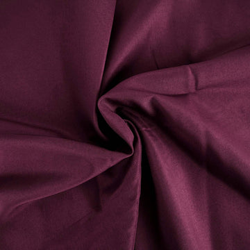 Durable and Elegant: Eggplant Seamless Polyester Round Tablecloth 108"