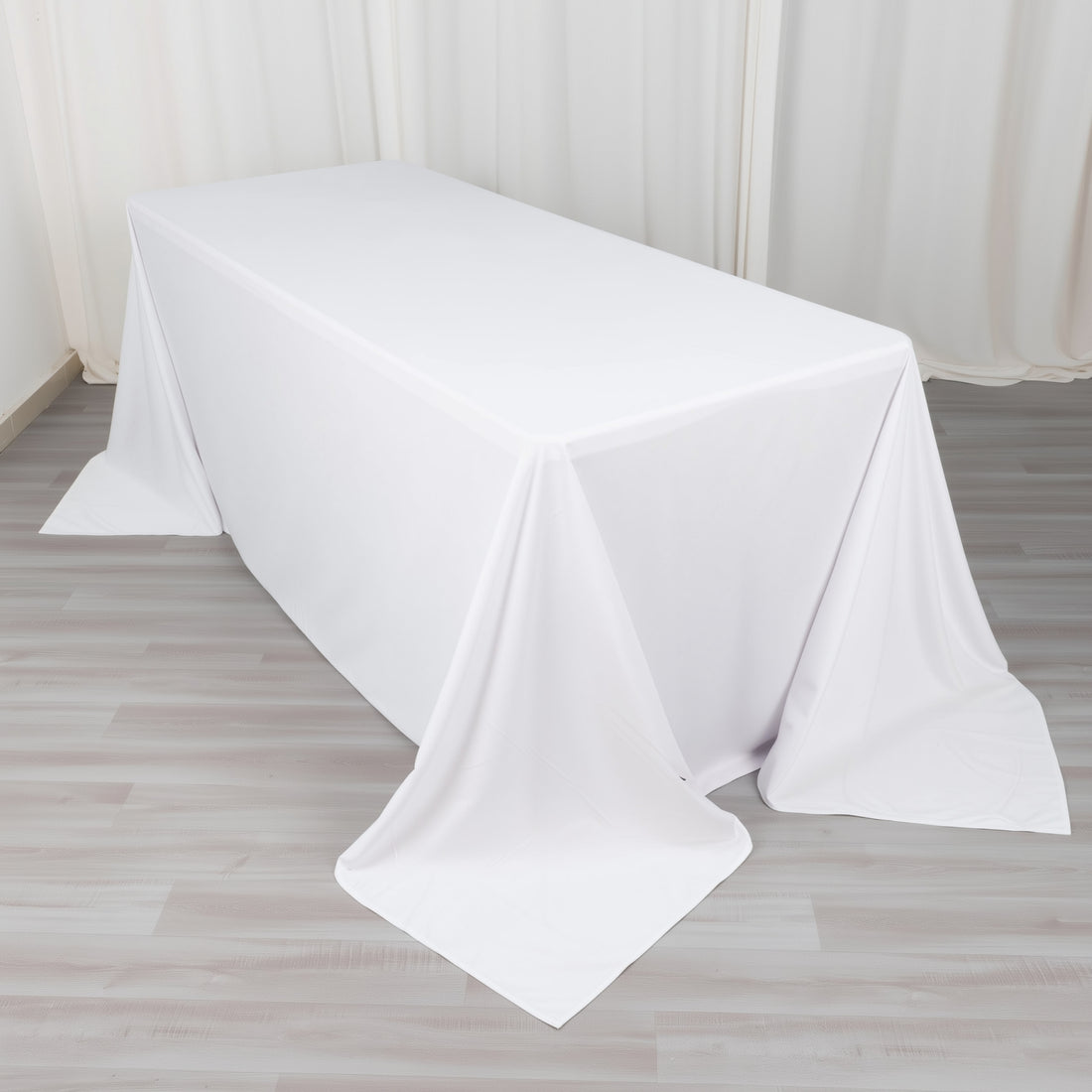Scuba Tablecloth 90