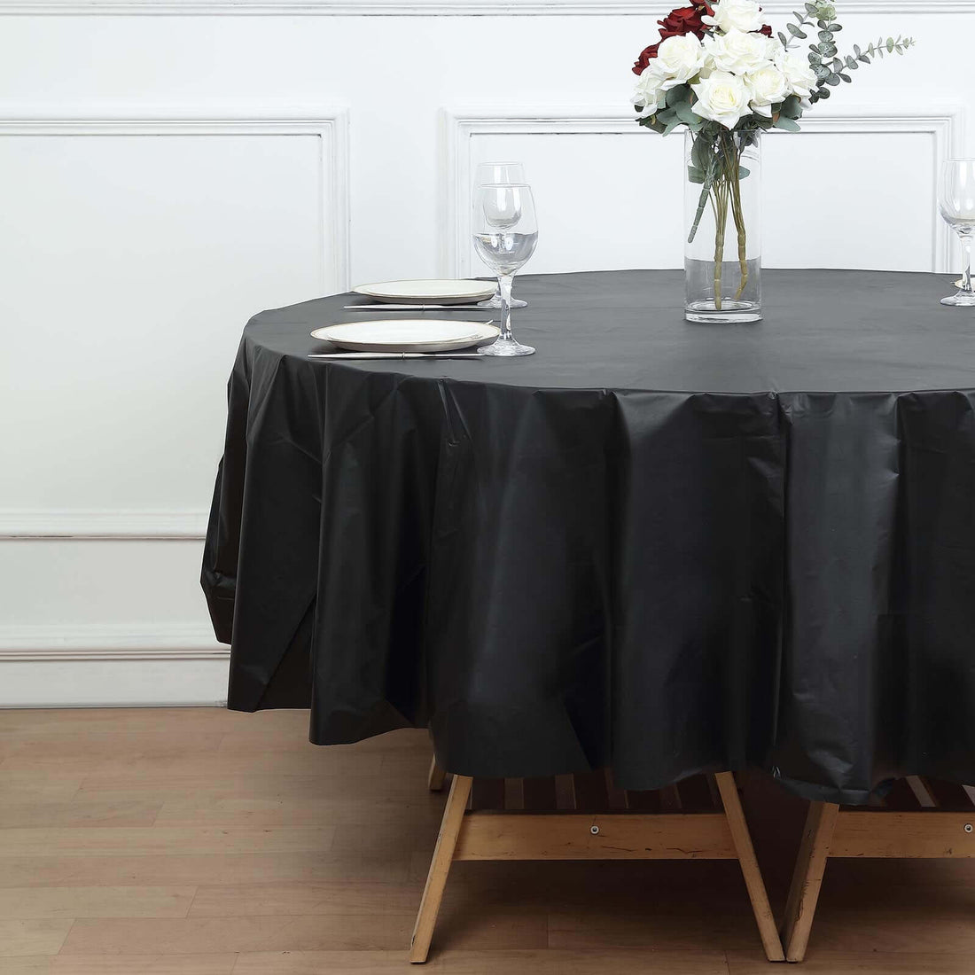 Plastic Round Table Covers 84