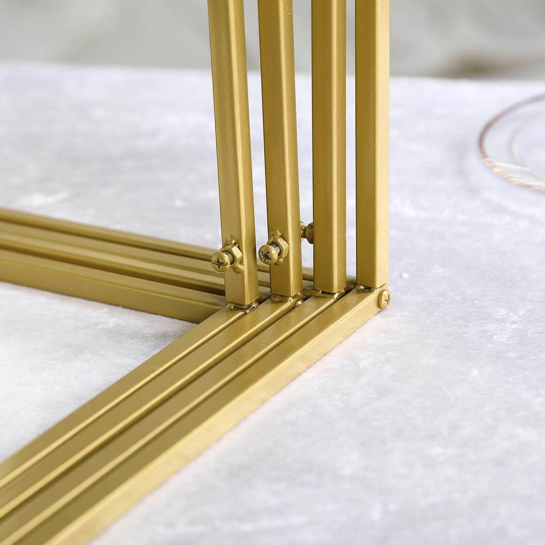 Set of 4 Metal Flower Stands Matte Gold | eFavormart
