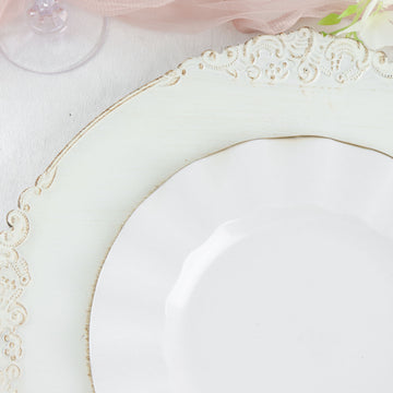 Create Unforgettable Table Settings with White and Gold