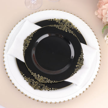 Elegant Vintage Black Plastic Dessert Plates for Stylish Events