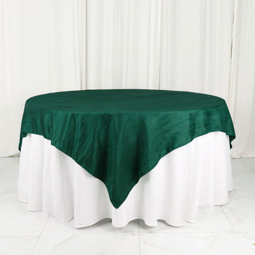 Add Elegance to Your Tablescape with the Hunter Emerald Green Accordion Crinkle Taffeta Table Overlay
