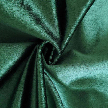 Create Unforgettable Tablescapes with the Hunter Emerald Green Premium Soft Velvet Table Overlay