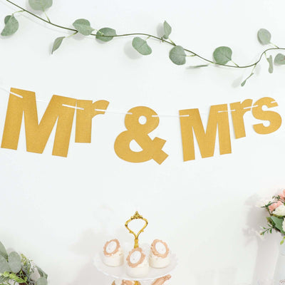Gold "Mr & Mrs" banner for wedding decor