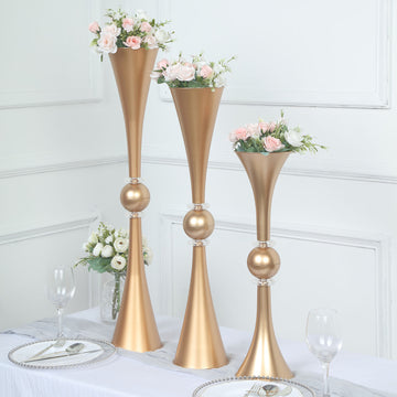 Create a Memorable Event with the Gold Crystal Embellishment Trumpet Table Centerpiece