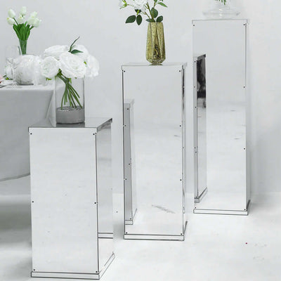 Mirrored display pedestals in various heights for elegant decor