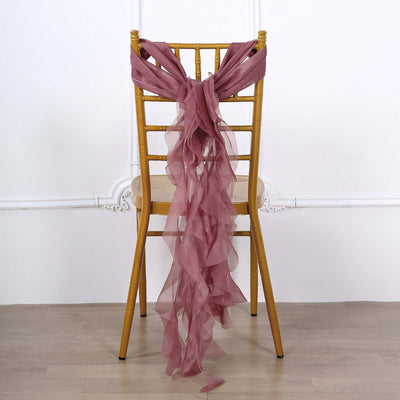 Elegant mauve chair sash draped over a gold chiavari chair