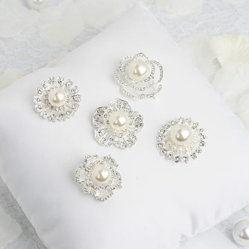 Elegant Silver Plated Rhinestone Brooches for Stunning Event Decor