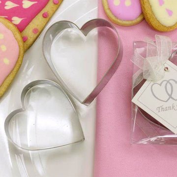2pcs Stainless Steel Heart Shaped Cookie Cutters Party Favors, Biscuits Cutter Wedding Favor Set with Clear Gift Box 2.5",3"