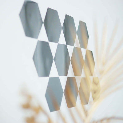 Hexagonal mirror wall decor with modern design
